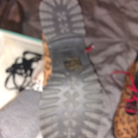 Maurice's leopard boots - Picture 3 of 3